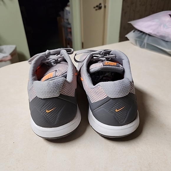 🎈SOLD🎈Nike Flex Men's Experience RN 4 Shoes Gray Athletic Size 11W - Picture 3 of 10